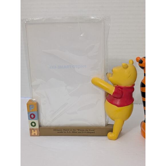 Disney Winnie the Pooh and Tigger 3D Sculpted Resin Picture Frame Pair Set 4x6 - Picture 6 of 7